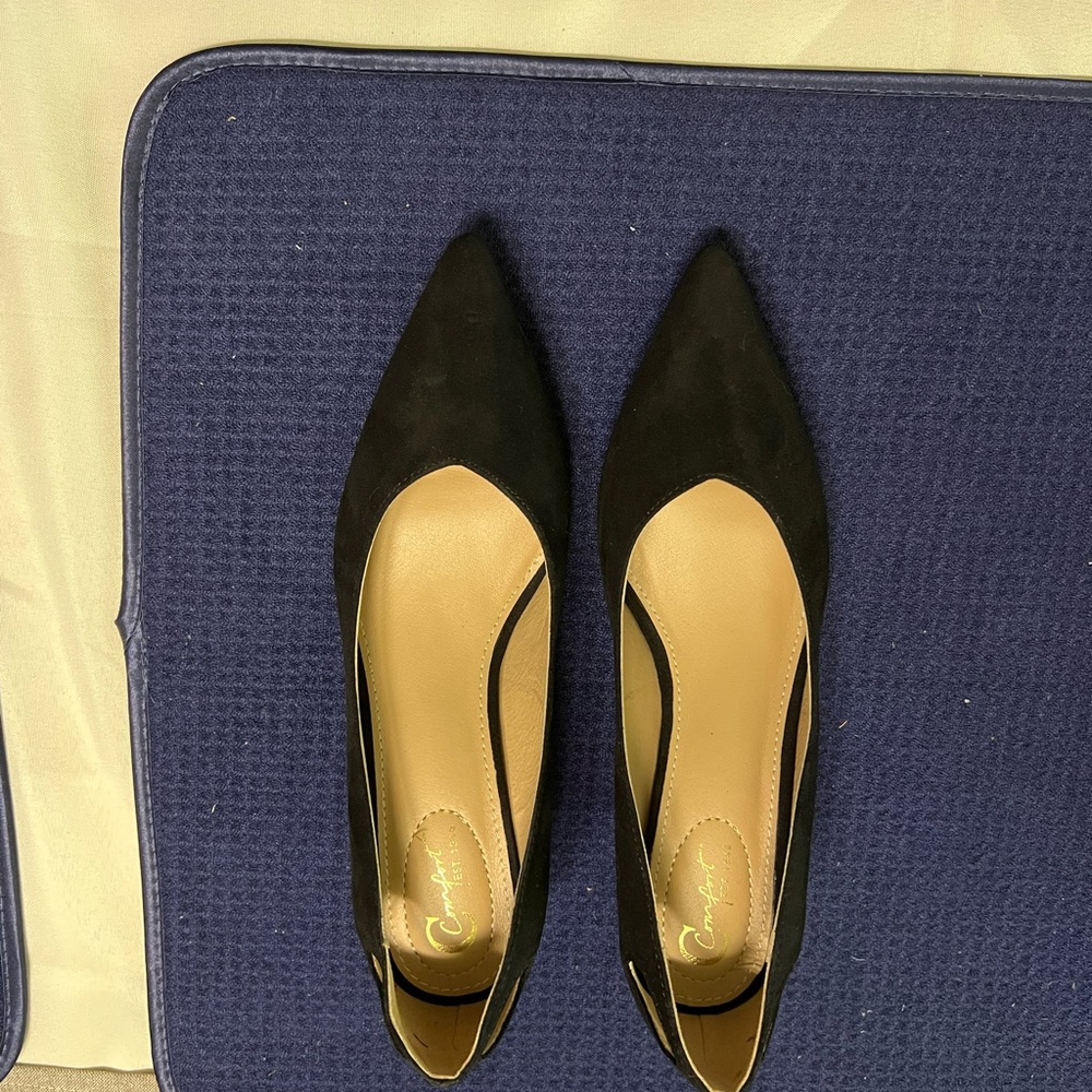 C EST. 1946 Elegant Black Pointed-Toe Heels